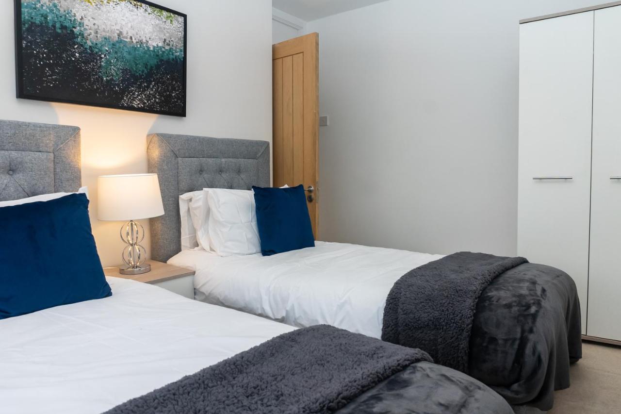 Relaxation By Olauda Sa - 3 Bed House With Free Parking Villa Bristol Exterior photo